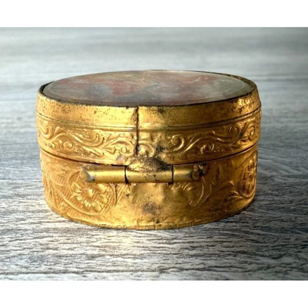 Vtg Pill Trinket Box Gold Gilt Metal Oval Hinged Lid Painting Under Glass Italy